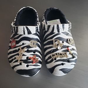 Classic Lined Animal Print Crocs